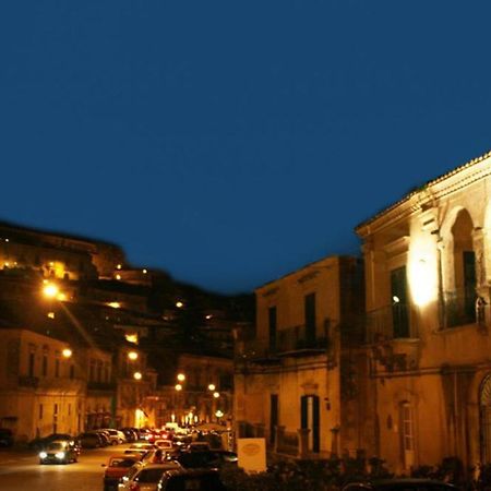 B&B Al Cortiletto Modica Centro ภายนอก รูปภาพ